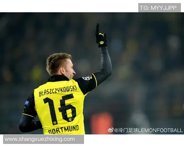 逆境中的传奇足球明星以断臂重返赛场书写辉煌人生